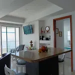 Perla Frente Al Mar